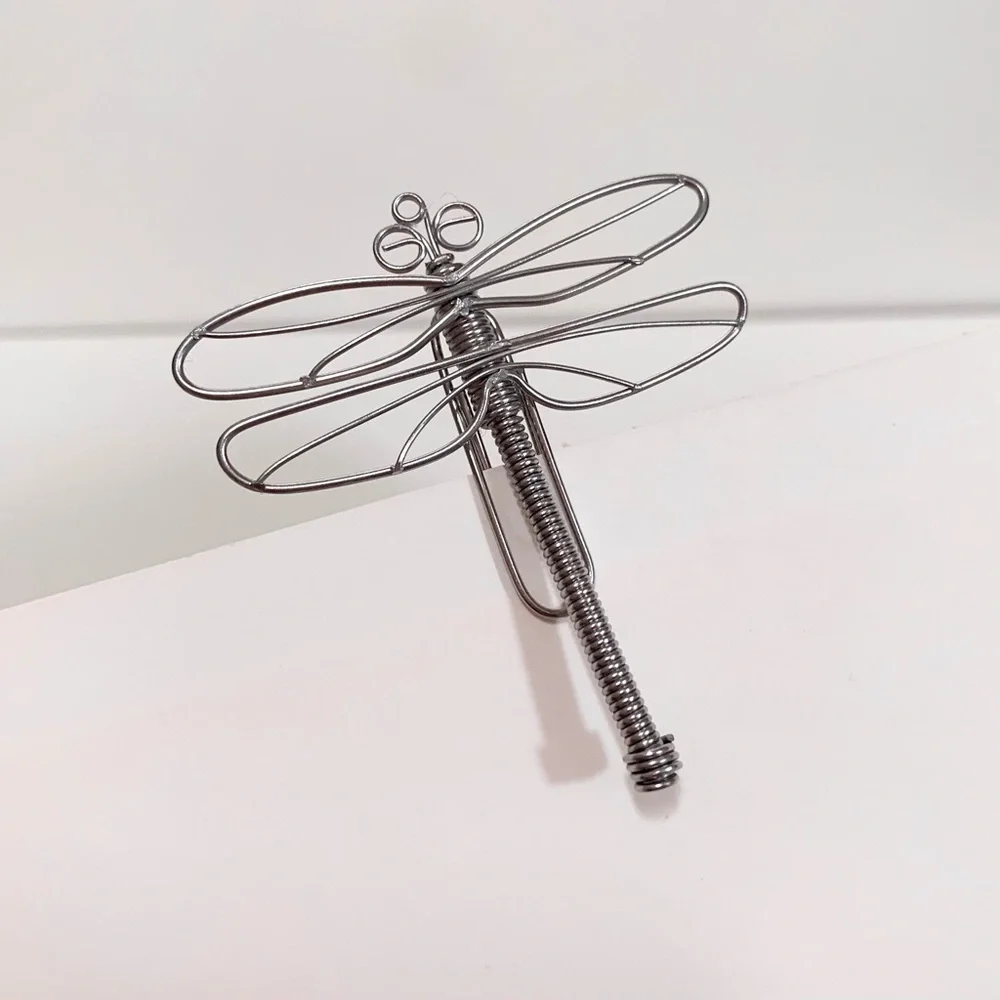 Hold Large Special Dragonfly Paperclip space marker